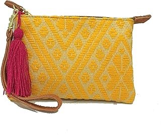 Muñequera Artesanal Bordada a Mano en Piel