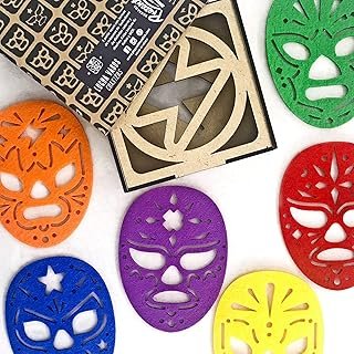Portavasos de lucha libre mexicana hechos a mano con máscaras coloridas